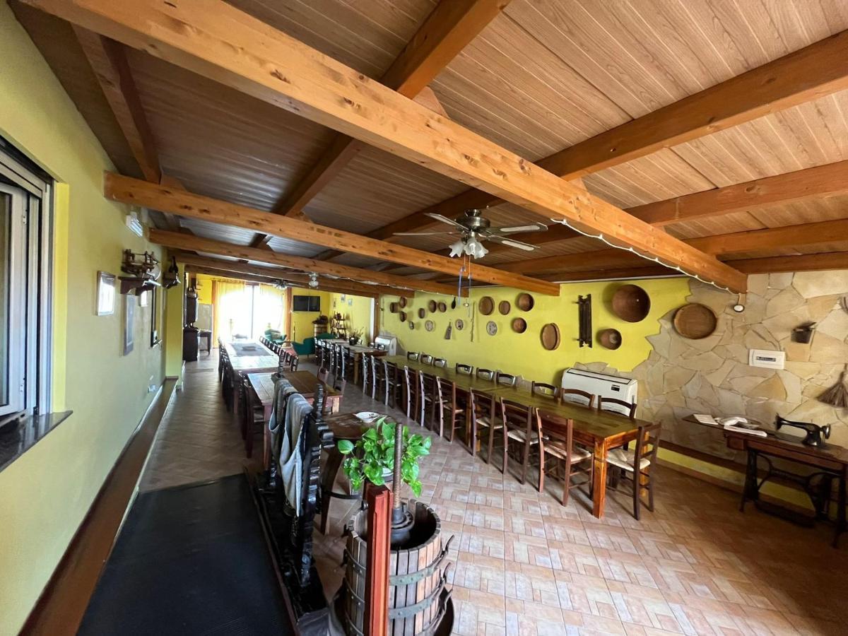 Agriturismo La Cantina Baratili San Pietro Eksteriør billede